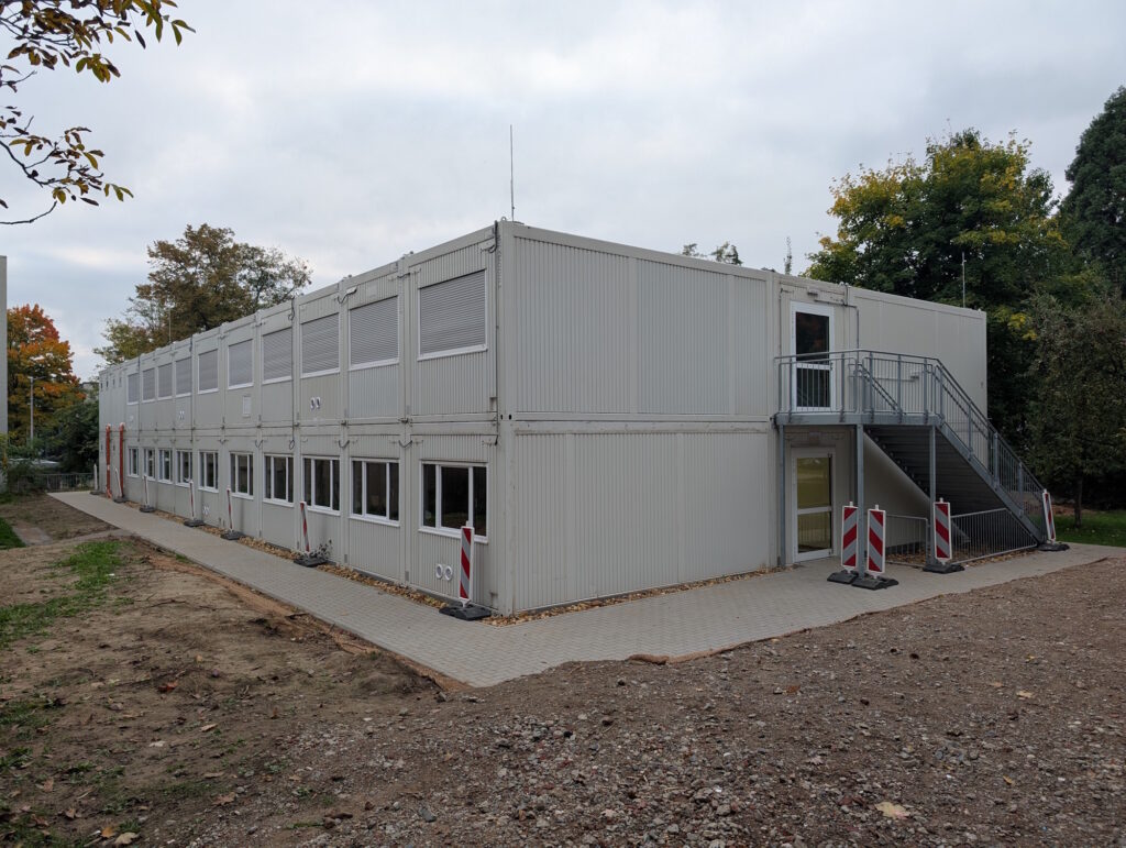 Pressemitteilung Bedburger Schulzentrum wächst weiter - Erweiterung Containermodule