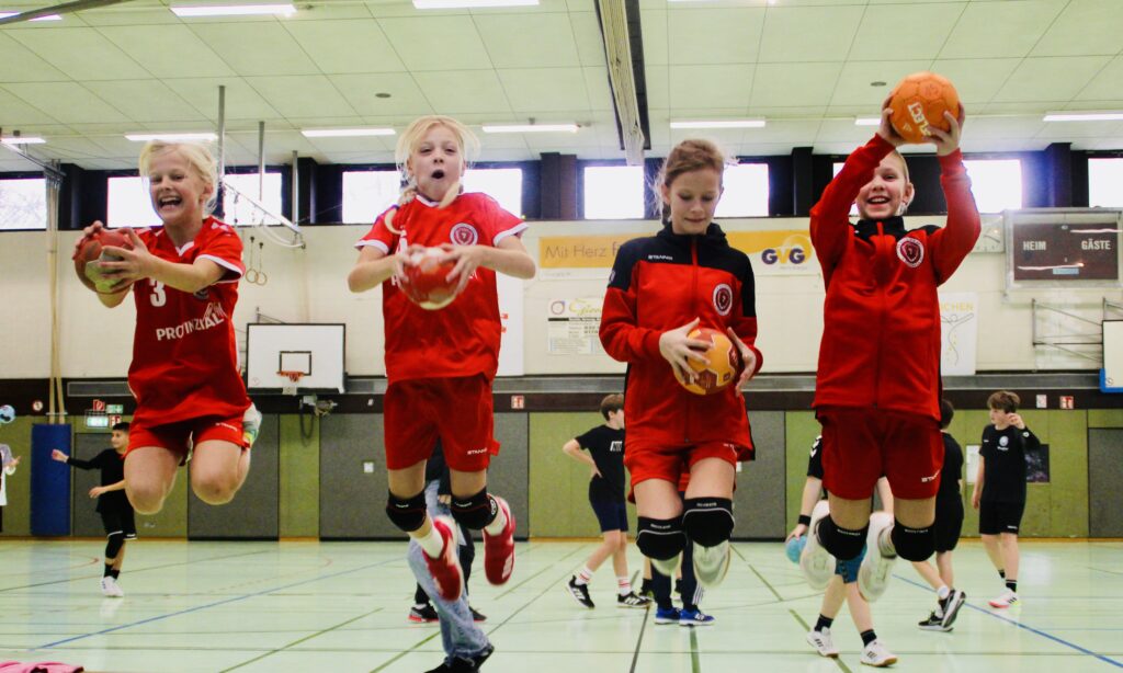 Zweimal Silber beim Handball-Krimi in Hürth – Starke Teamleistung unserer U14!